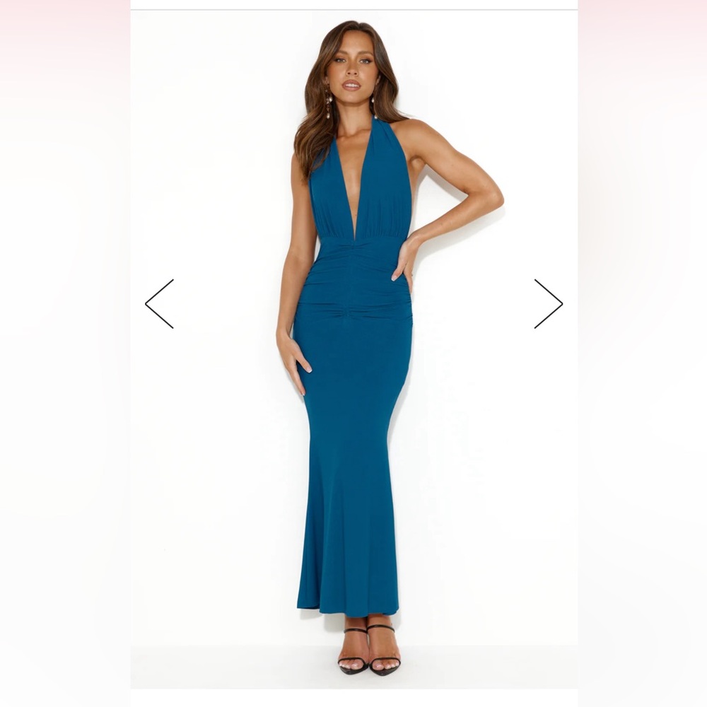 Selling a beautiful floor length teal dress!